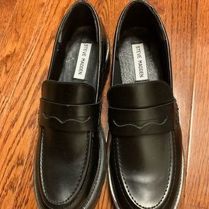 Steve Madden lug sole loafer